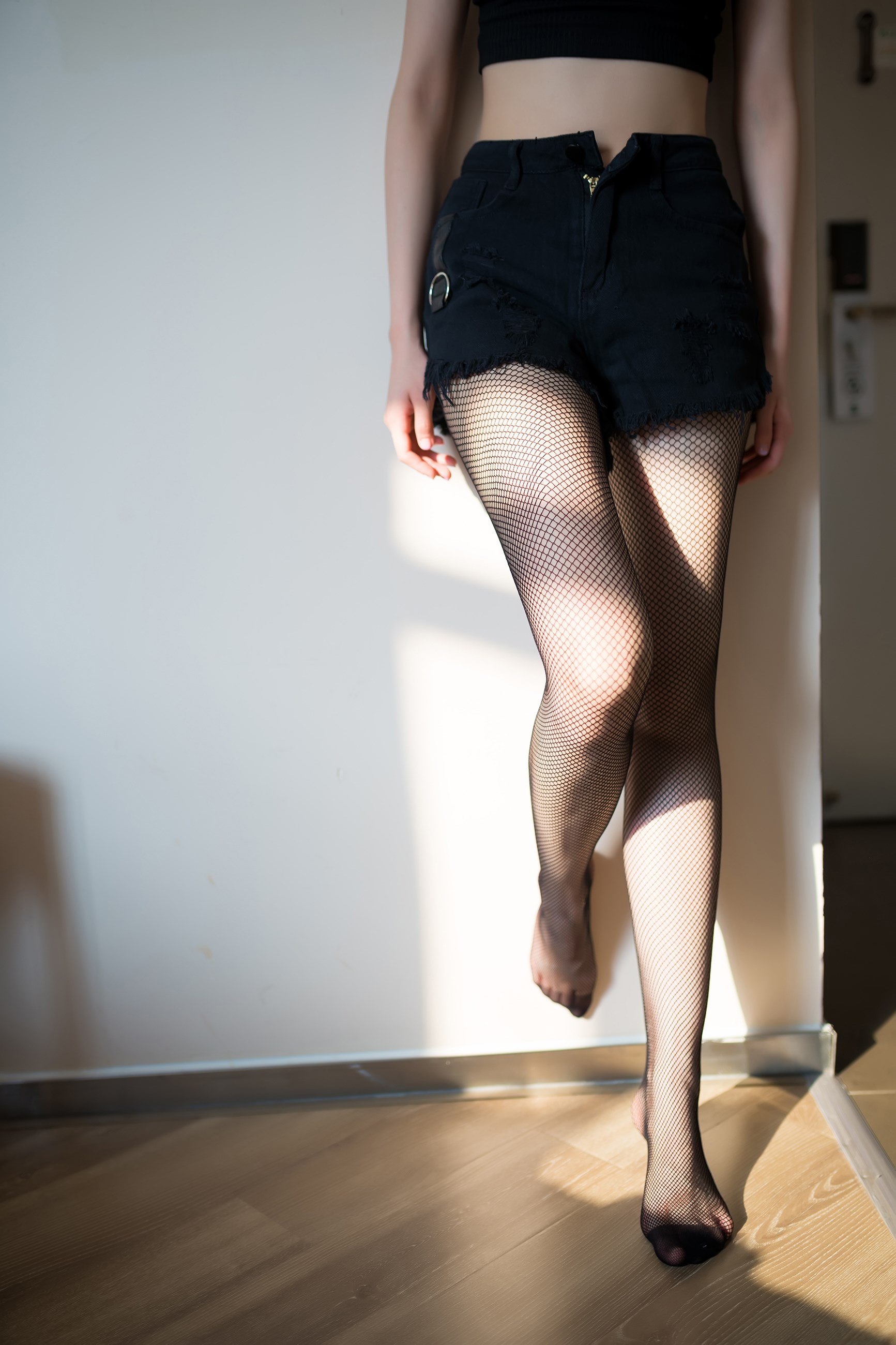 黑料网入口深夜直击特稿:记录后台视频中那句低语“只想和你共度今夜”的秘密如何引爆全网浪漫情感