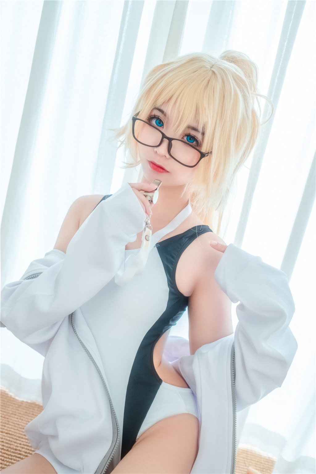 夜半异象纪：知名歌手与秘密情人录音曝光，黑料内幕全面震撼披露